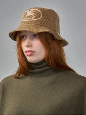NWT Burberry Tan Corduroy Knight Stamp Bucket Hat Size M